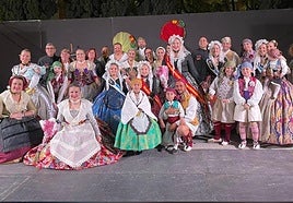 Hoguera Plaza Lo Morant en la presentación de su bellea.