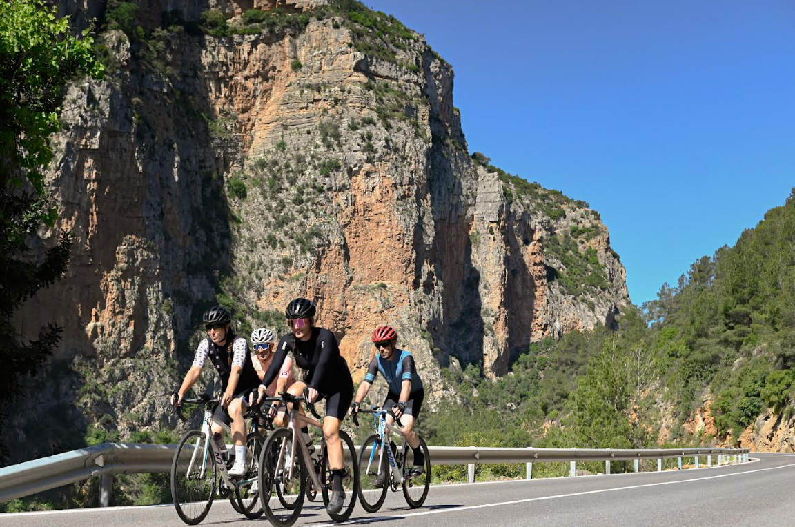 A Cyclist's Paradise Between Sea and Mountains
