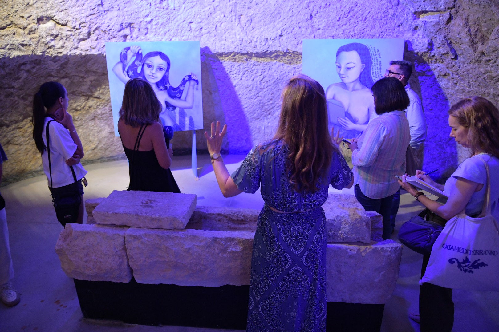 Así es la exposición 'Cantos de sirena' de Sómnica Bernabeu