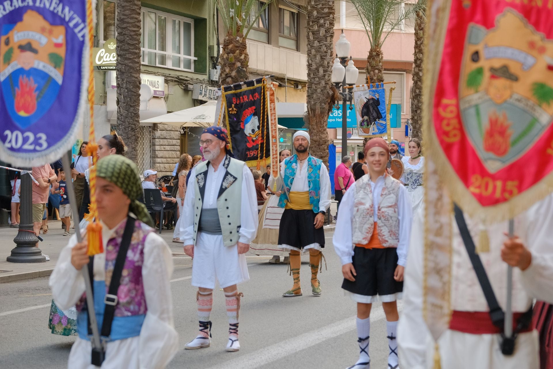Así ha sido el Desfile del Pregón de las Hogueras de Alicante 2025