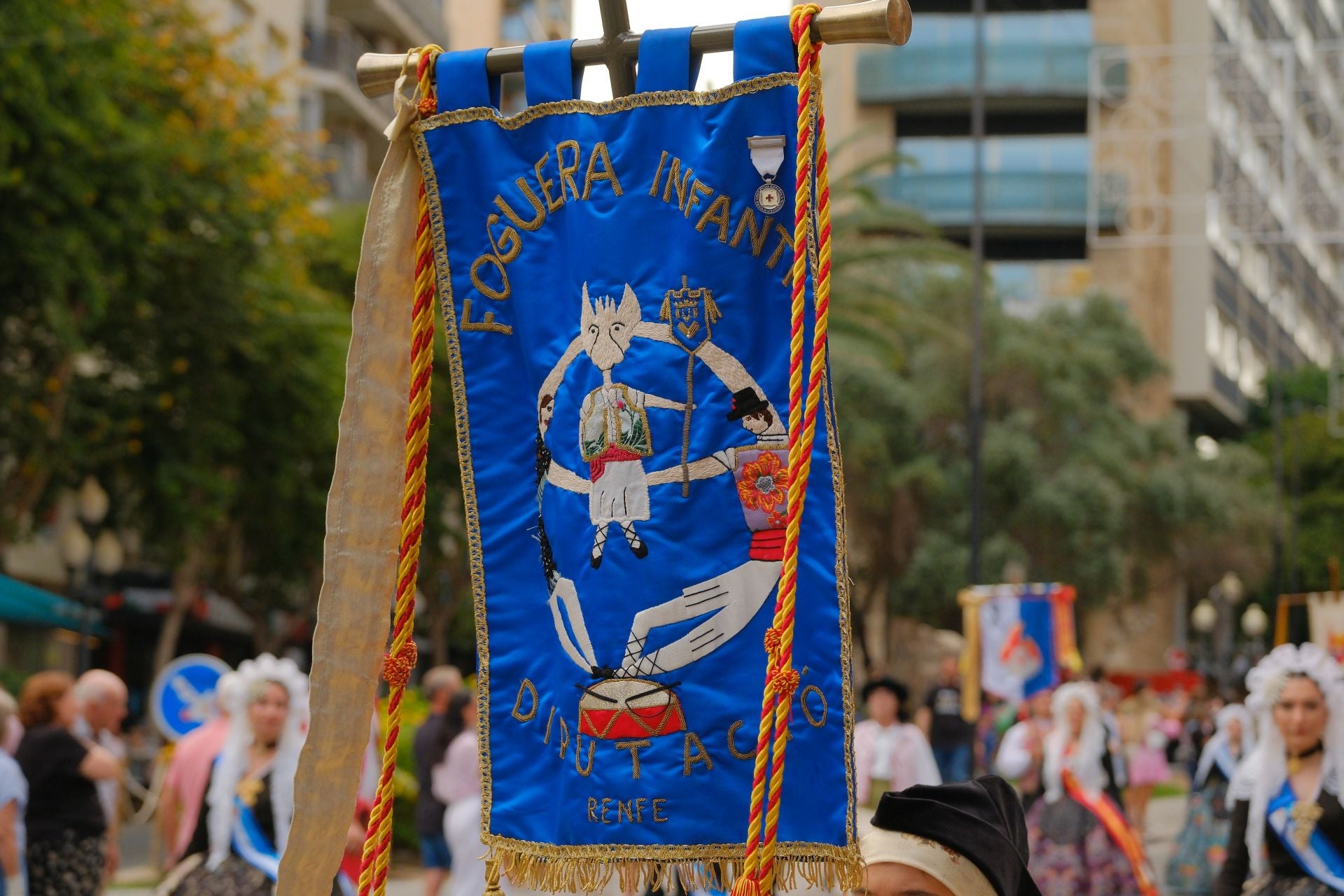 Así ha sido el Desfile del Pregón de las Hogueras de Alicante 2025