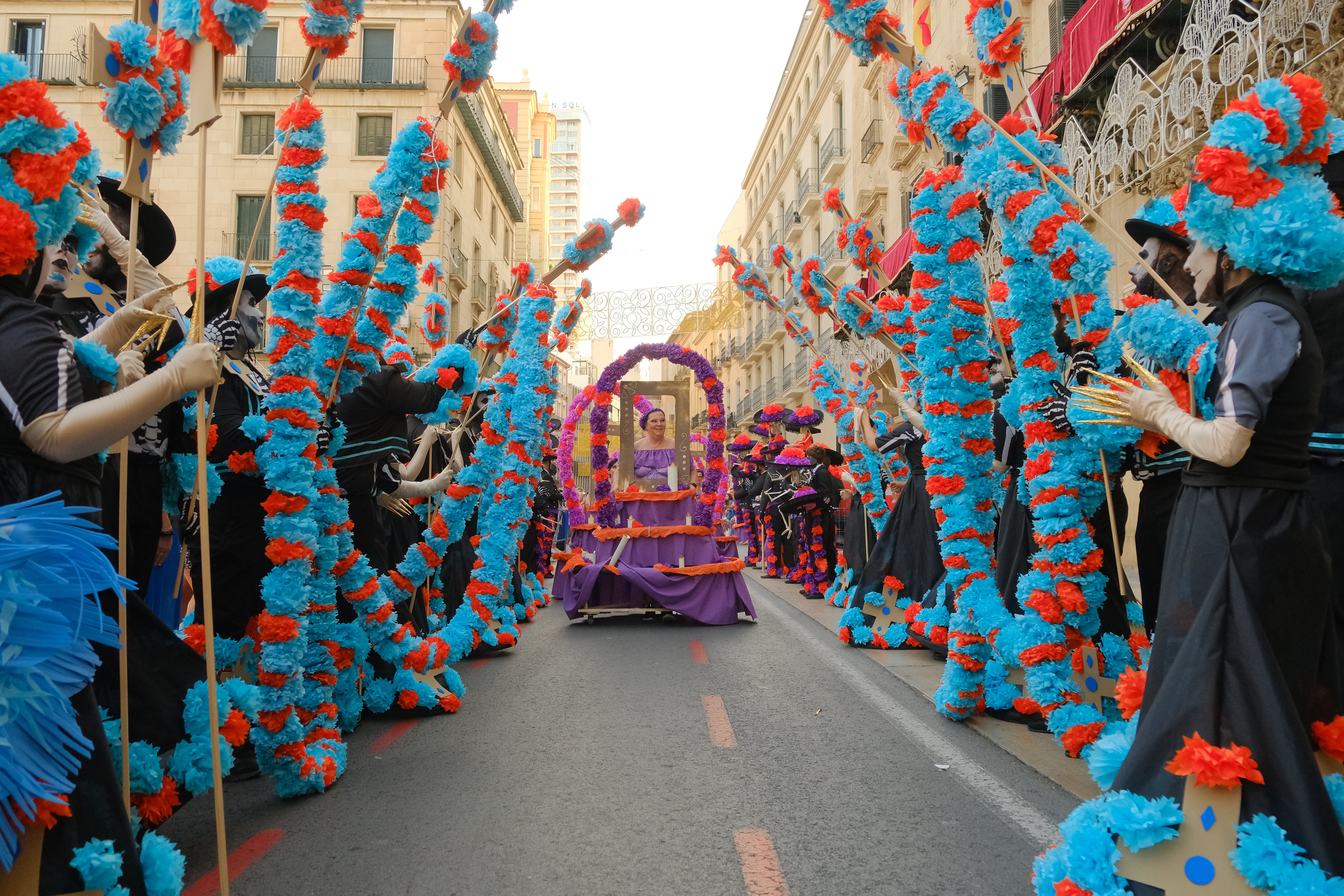 Estos son los premios del Desfile del Ninot de las Hogueras de San Juan de Alicante 2025