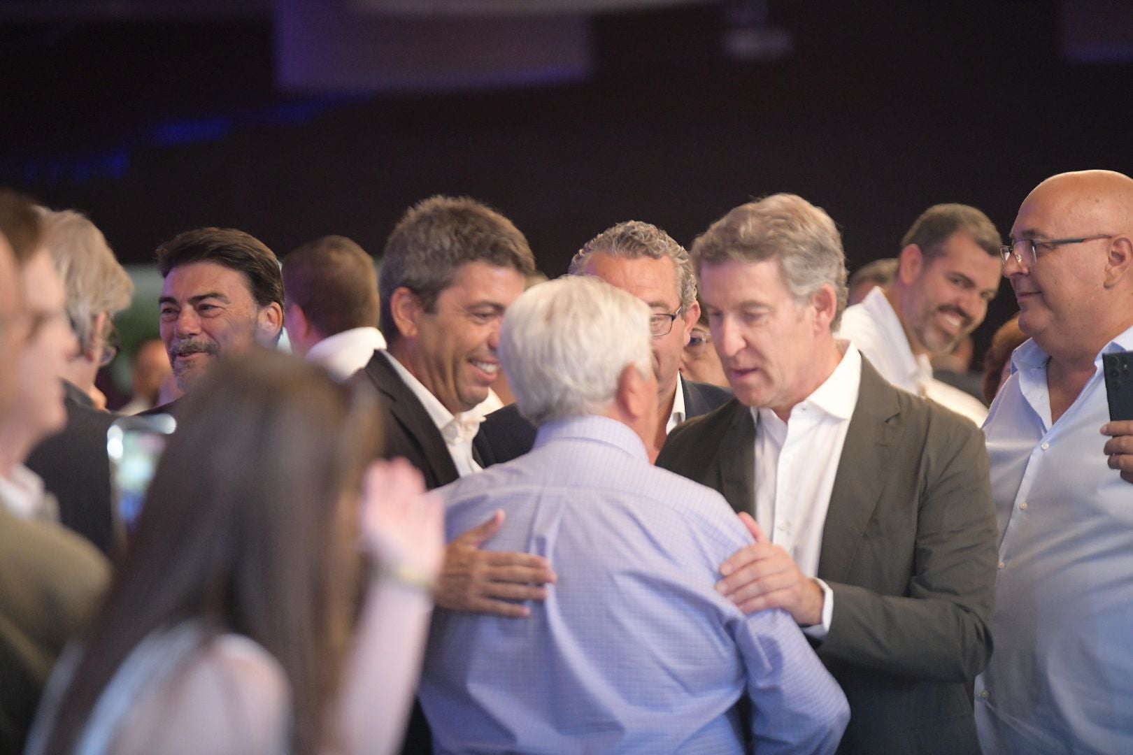 Multitudinario acto con Feijóo y Mazón en Alicante