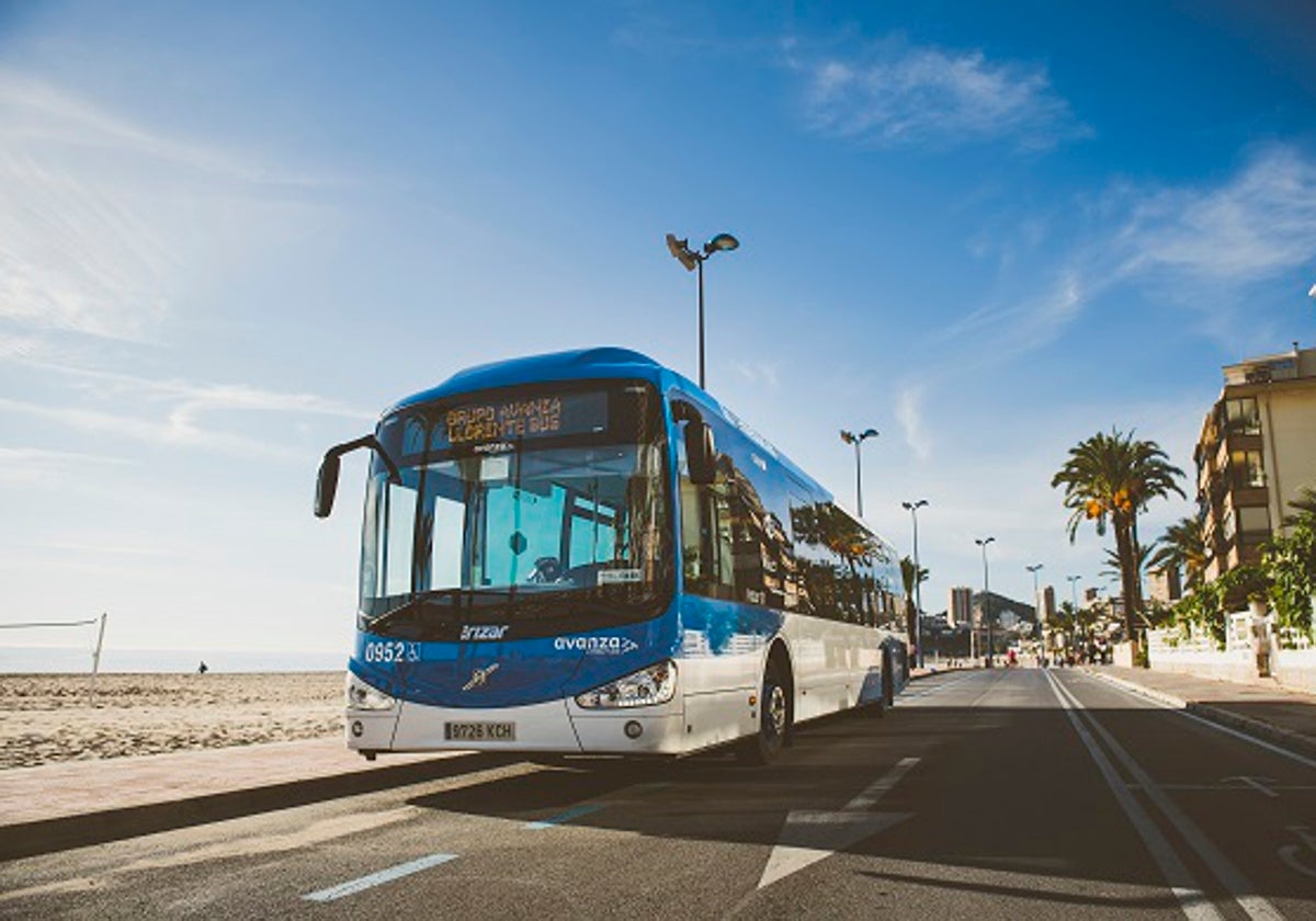 Image of an urban bus in Benidorm