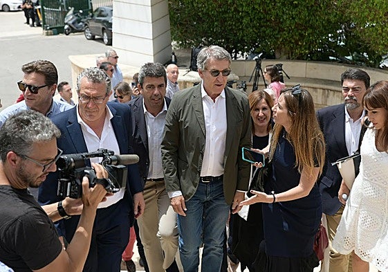 Multitudinario acto con Feijóo y Mazón en Alicante