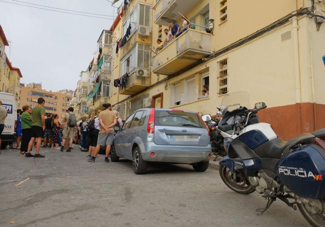 Momentos del desalojo en la calle Pavía.