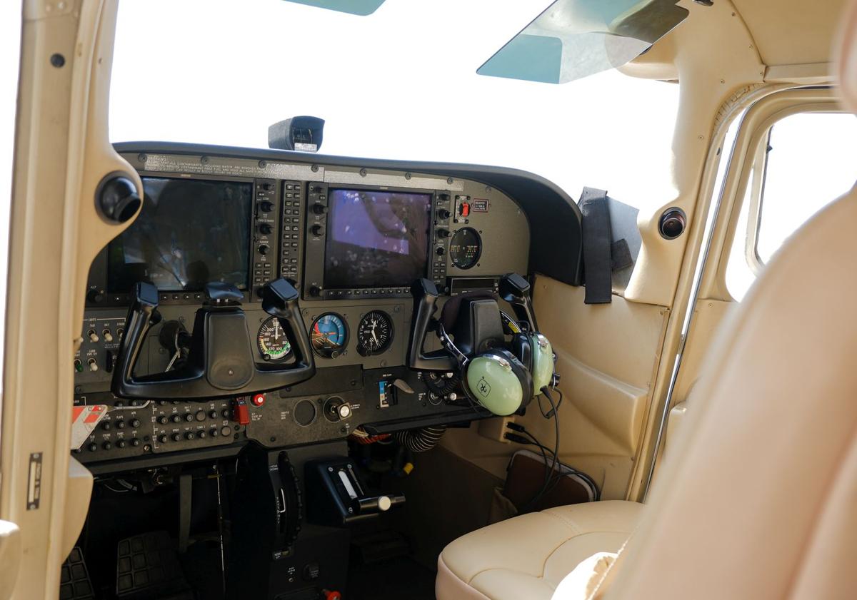 Imagen principal - La cantera de pilotos de las grandes aerolíneas europeas está en Alicante