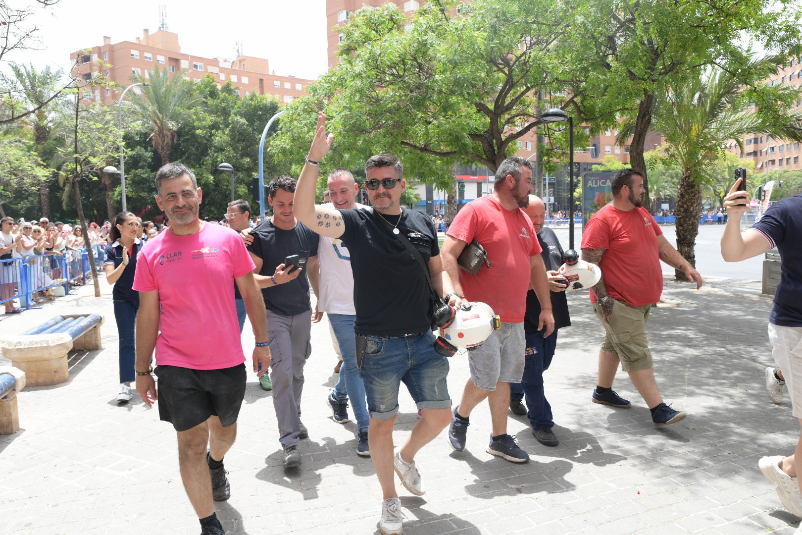 Así ha sido la última mascletà antes del inicio oficial de las Hogueras