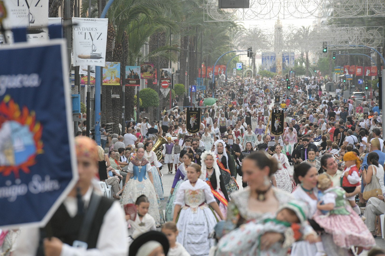 La Entrada de Bandas de las Hogueras 2025, en imágenes