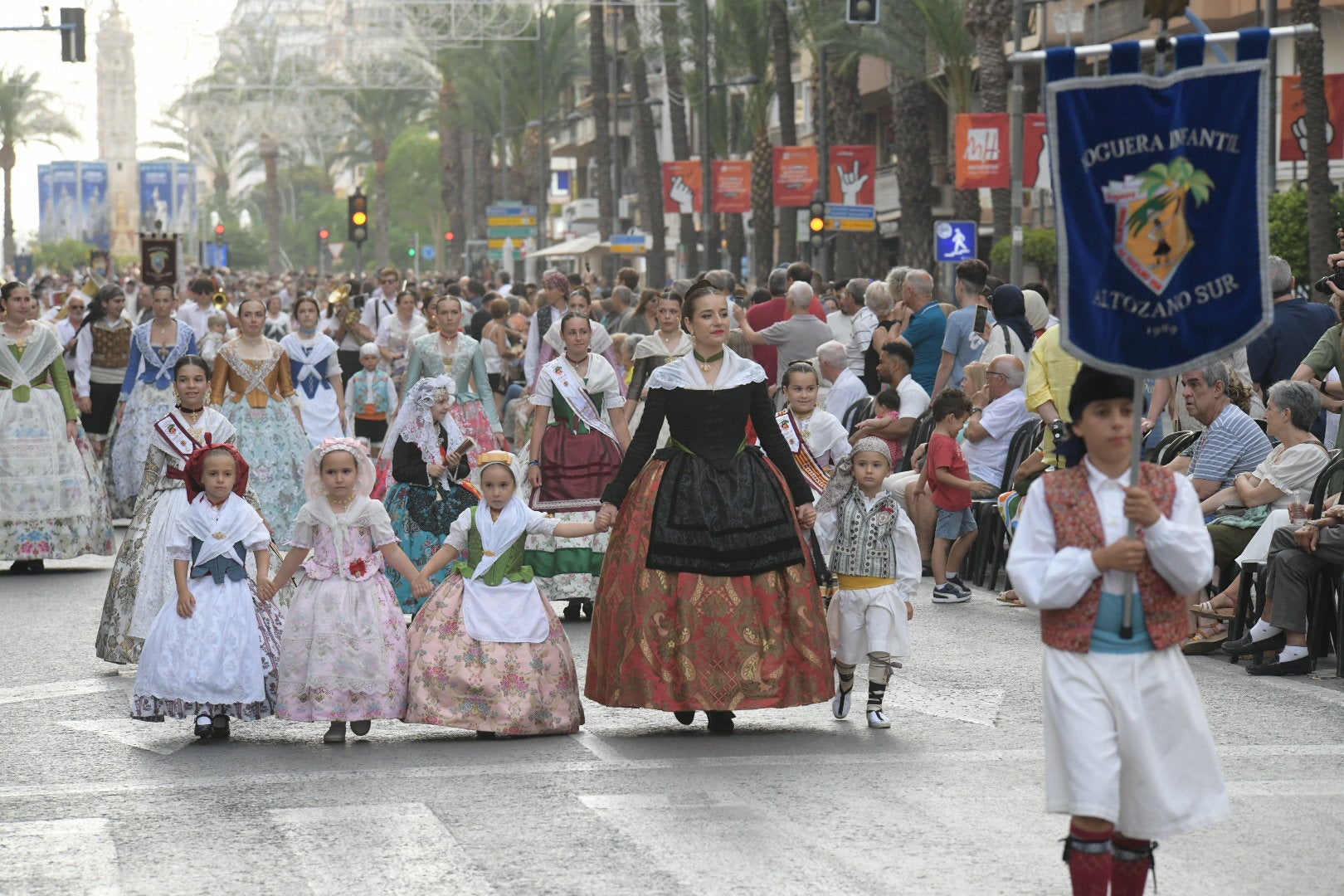 La Entrada de Bandas de las Hogueras 2025, en imágenes