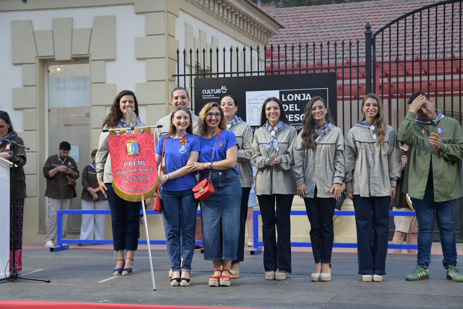 La entrega de premios de la exposición del ninot, en imágenes