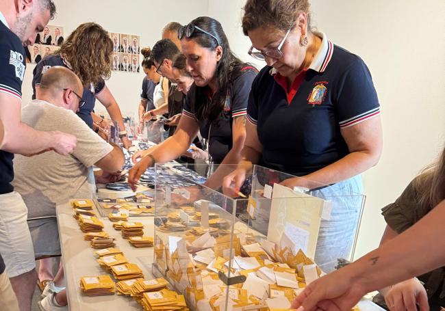 Recuento de votos de la exposición del ninot.