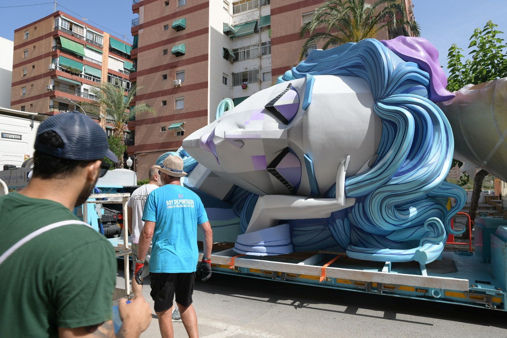 Las Hogueras toman ya las calles de Alicante
