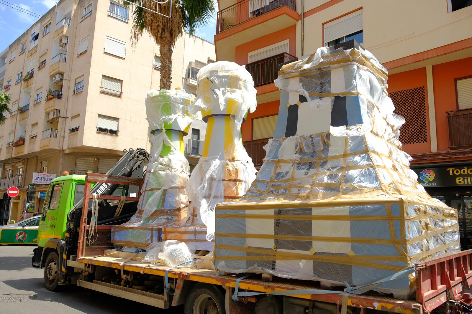 Las Hogueras toman ya las calles de Alicante