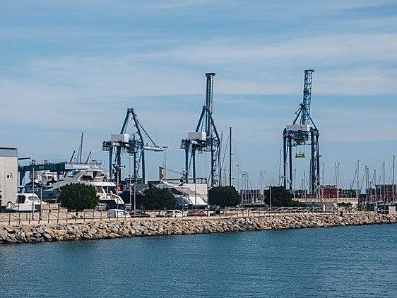 Grúas del puerto de Alicante.