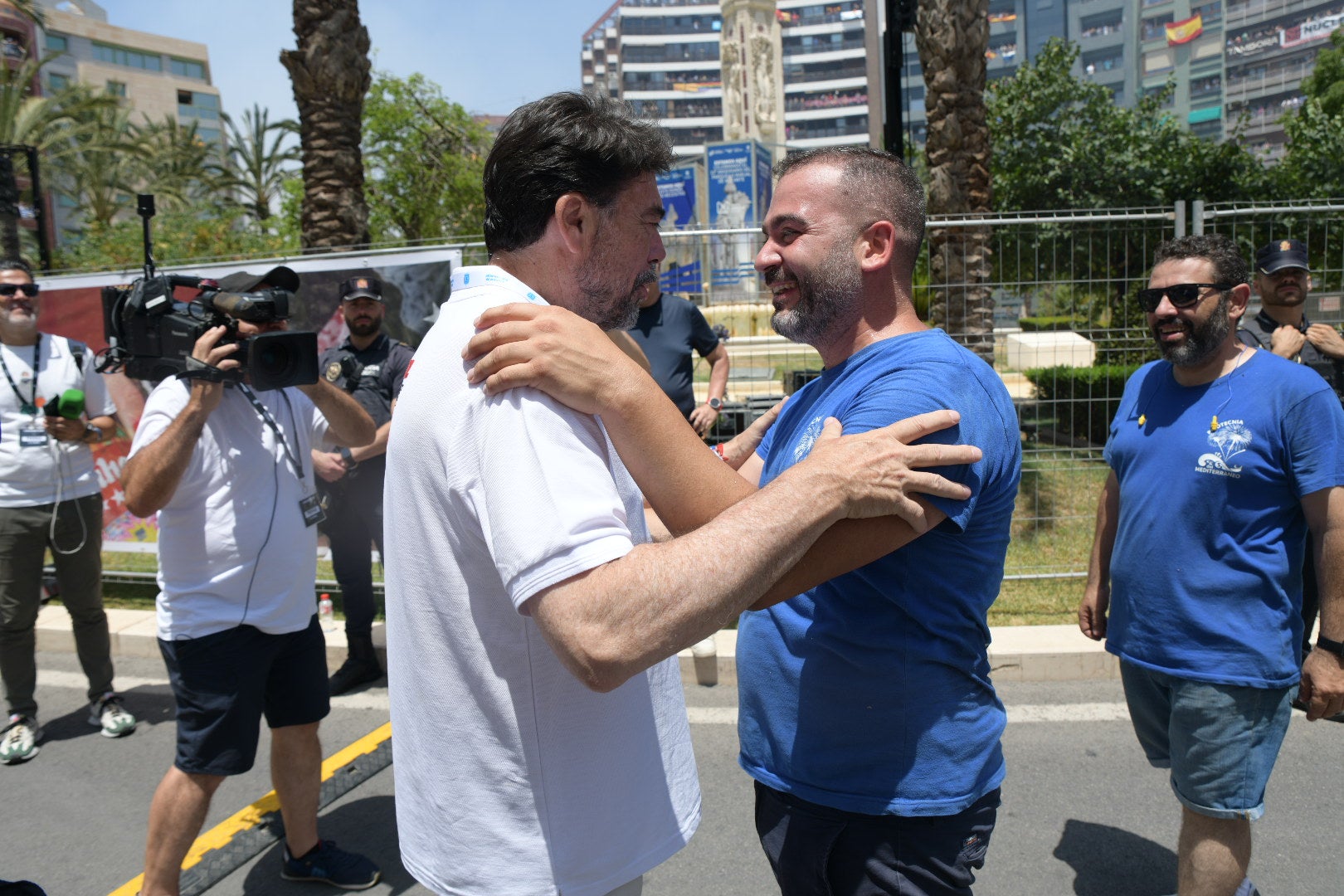 La mascletà de Mediterráneo este 22 de junio, foto a foto