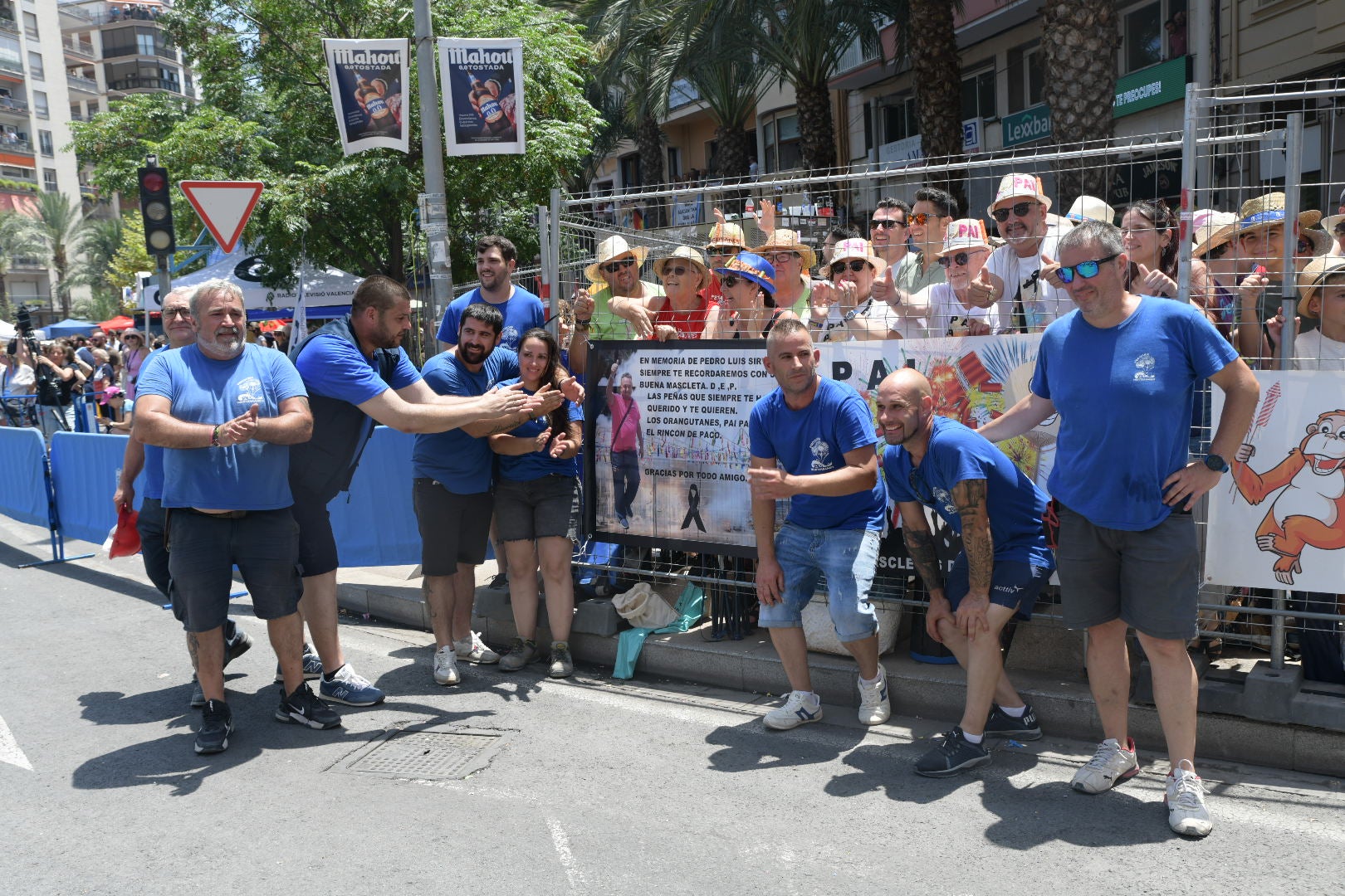 La mascletà de Mediterráneo este 22 de junio, foto a foto