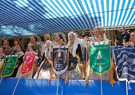 ¿Has recogido premio en las Hogueras de Alicante? Búscate en las fotos (II)