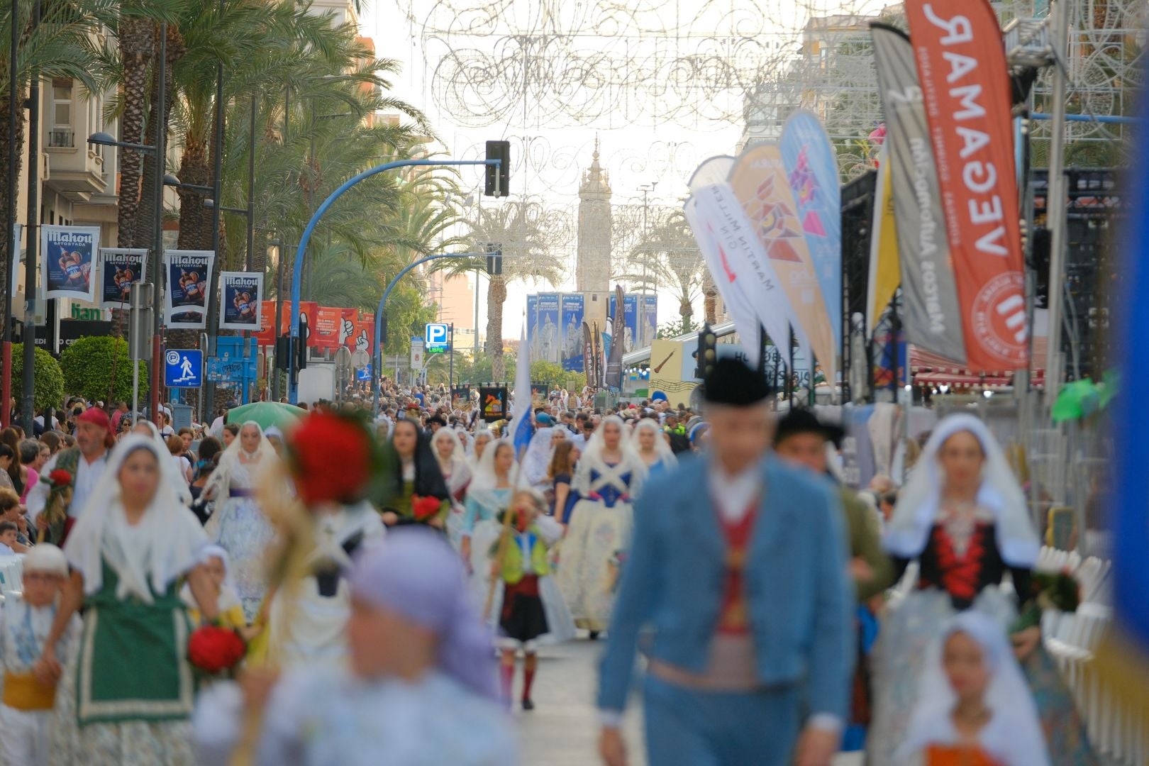 Las Hogueras cumplen con la patrona de Alicante