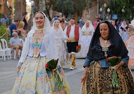 Las Hogueras cumplen con la patrona de Alicante