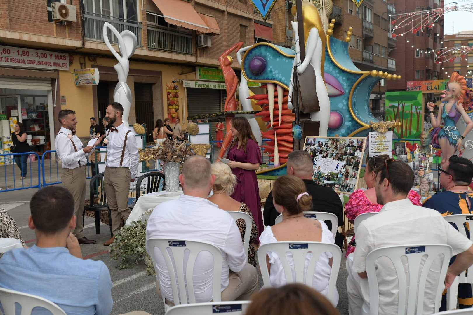 La hoguera como testigo de una boda en Alicante