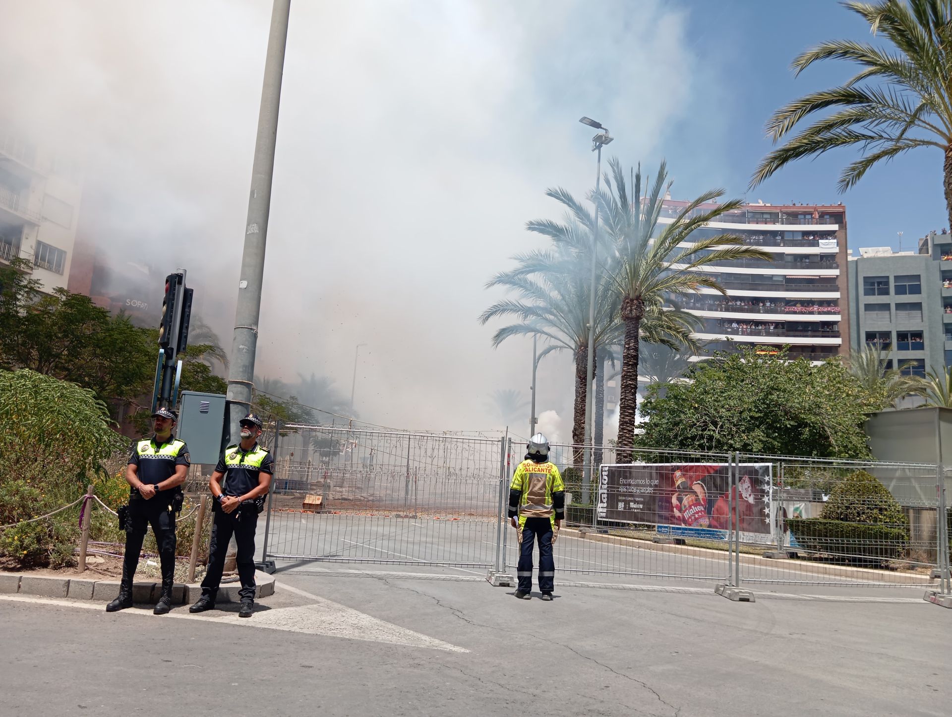 Emoción por todos los poros en la última mascletà de las Hogueras 2025