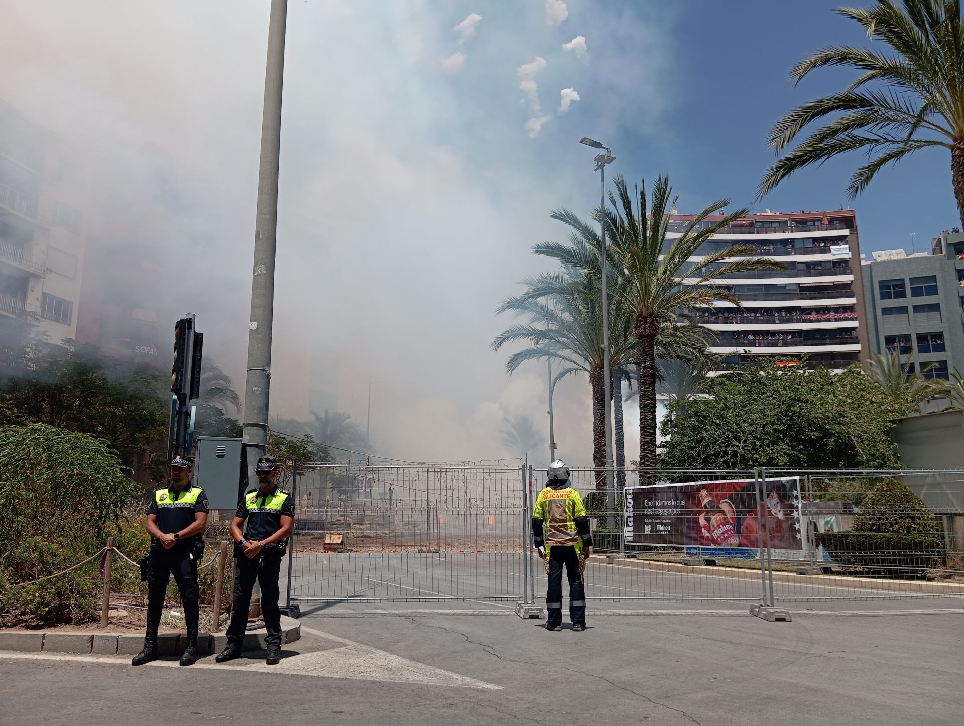 Emoción por todos los poros en la última mascletà de las Hogueras 2025