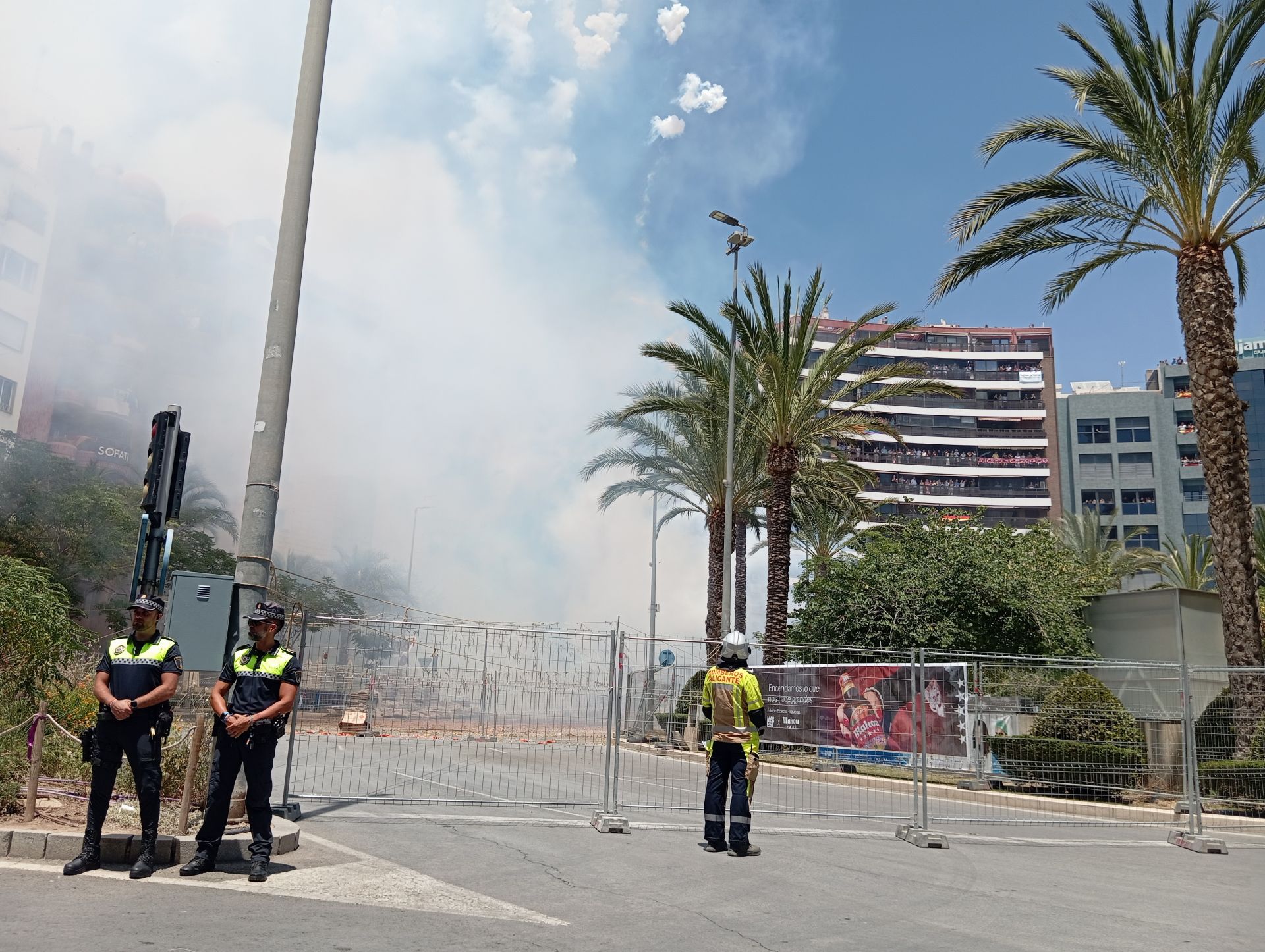 Emoción por todos los poros en la última mascletà de las Hogueras 2025