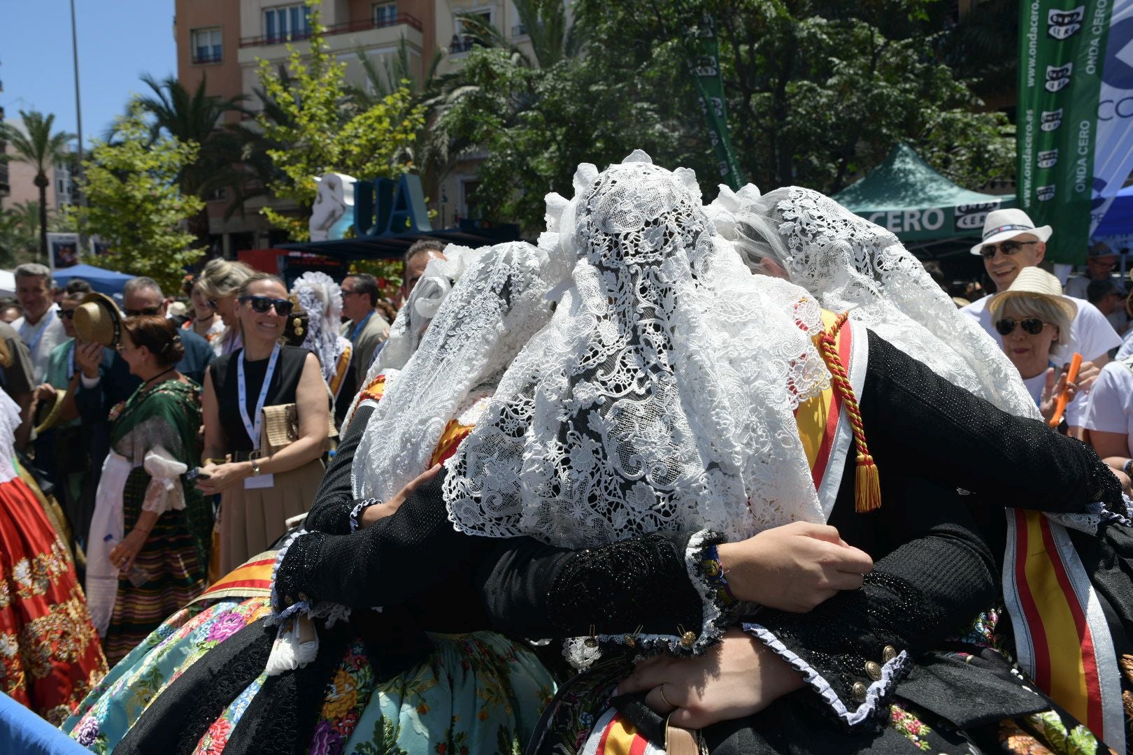 Emoción por todos los poros en la última mascletà de las Hogueras 2025