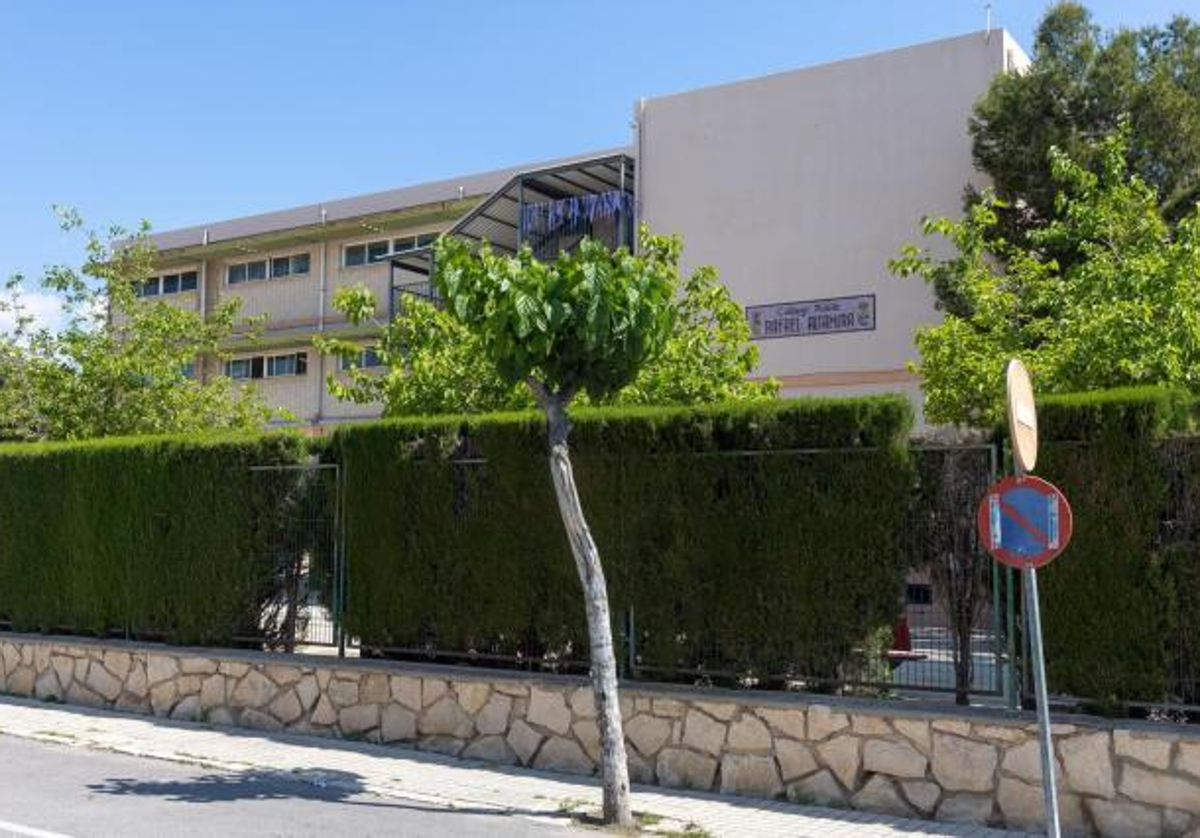 Vista del colegio Rafael Altamira en El Campello.
