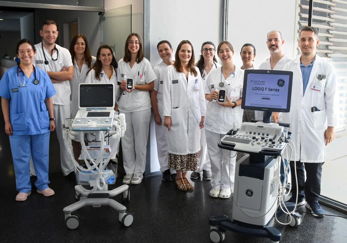 Professionals from the Internal Medicine Service at Dénia Hospital.