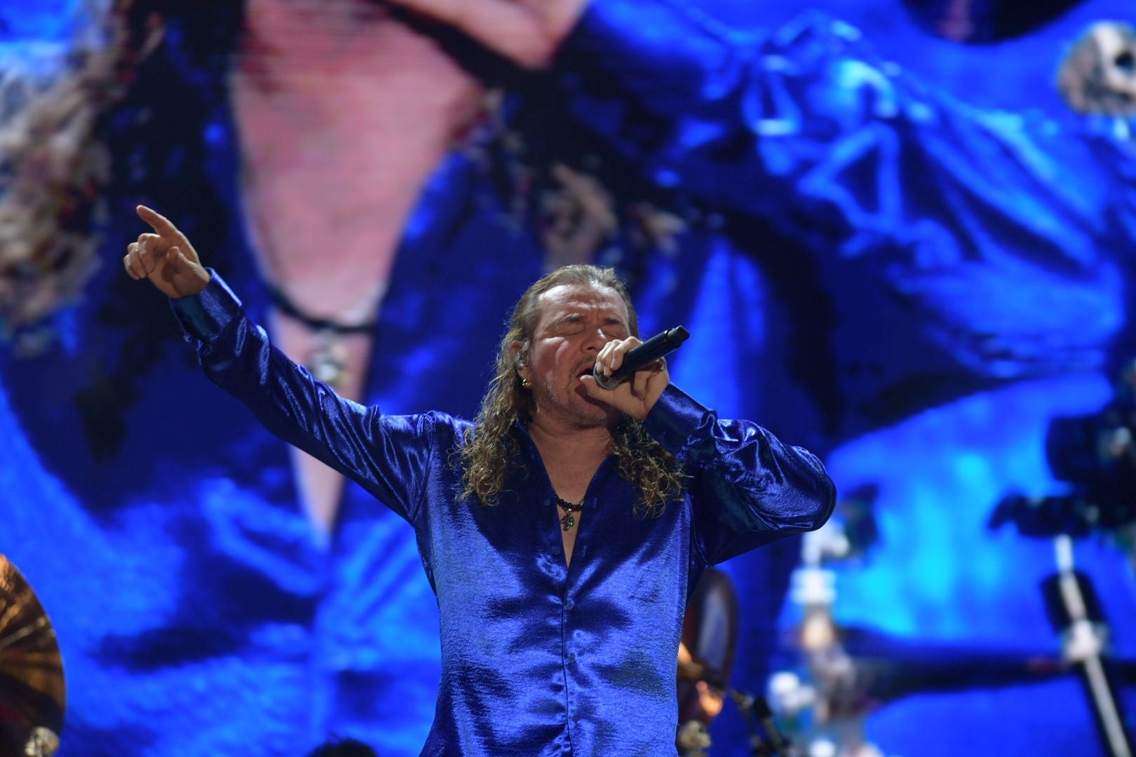 Alicante se rinde a Maná