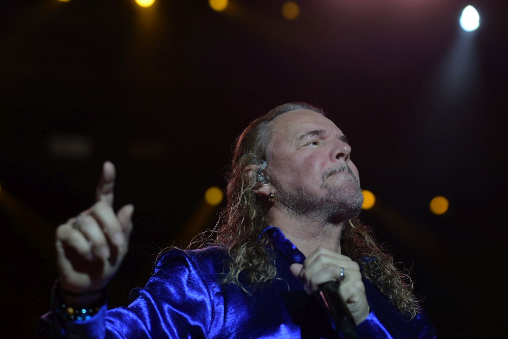 Alicante se rinde a Maná