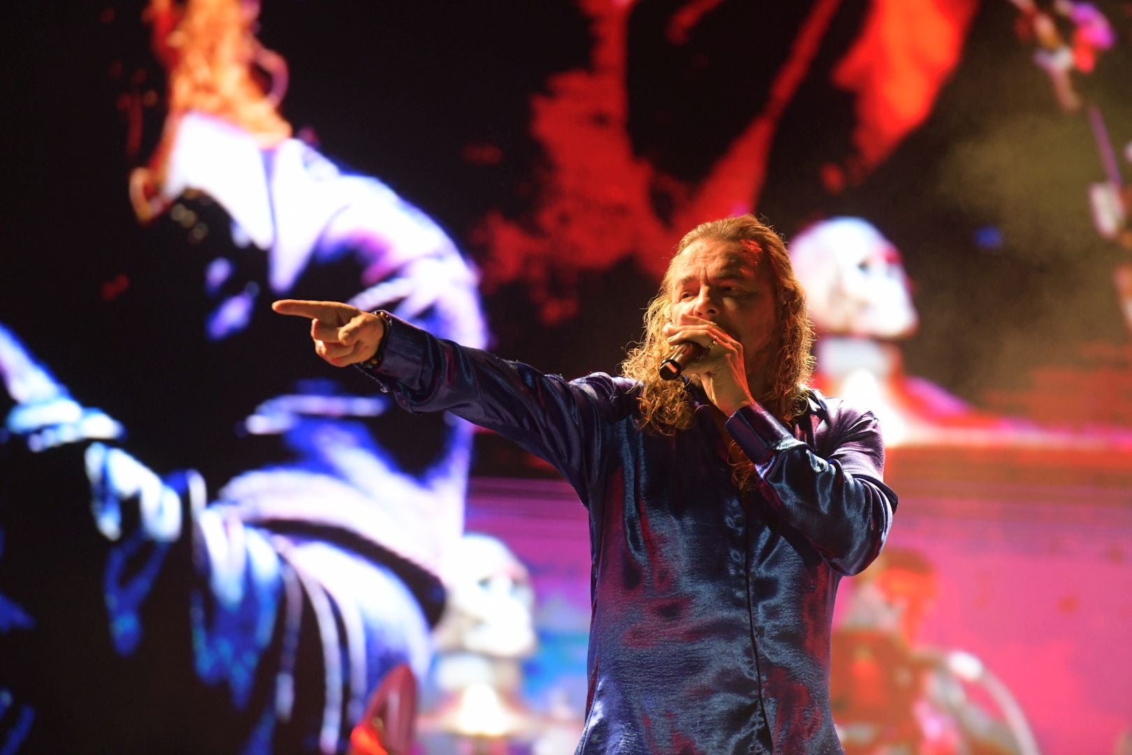 Alicante se rinde a Maná