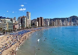 Imagen de la playa de Levante de Benidorm