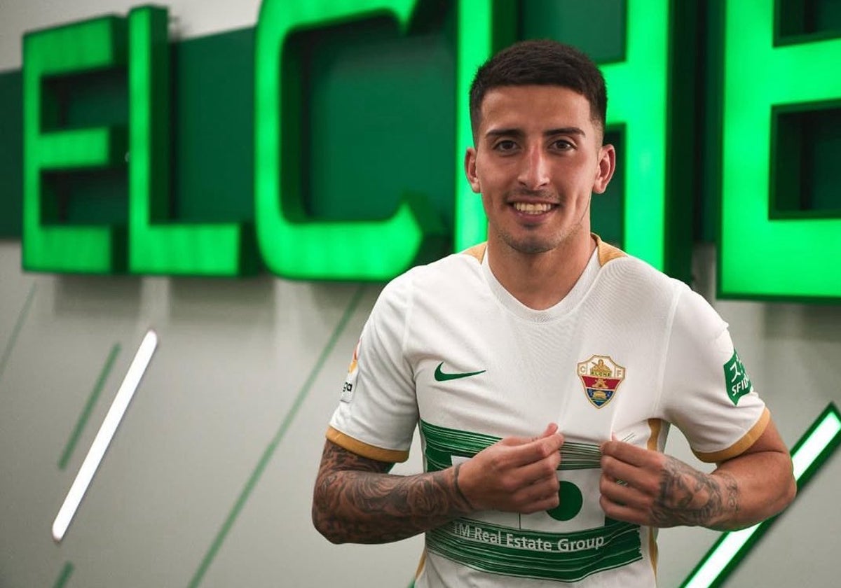 Argentinian winger Nico Fernández Mercau.