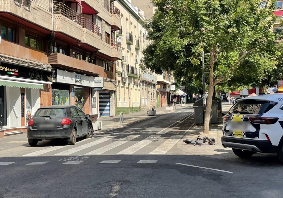 Accidente de tráfico entre un coche y un patinete en Alicante.