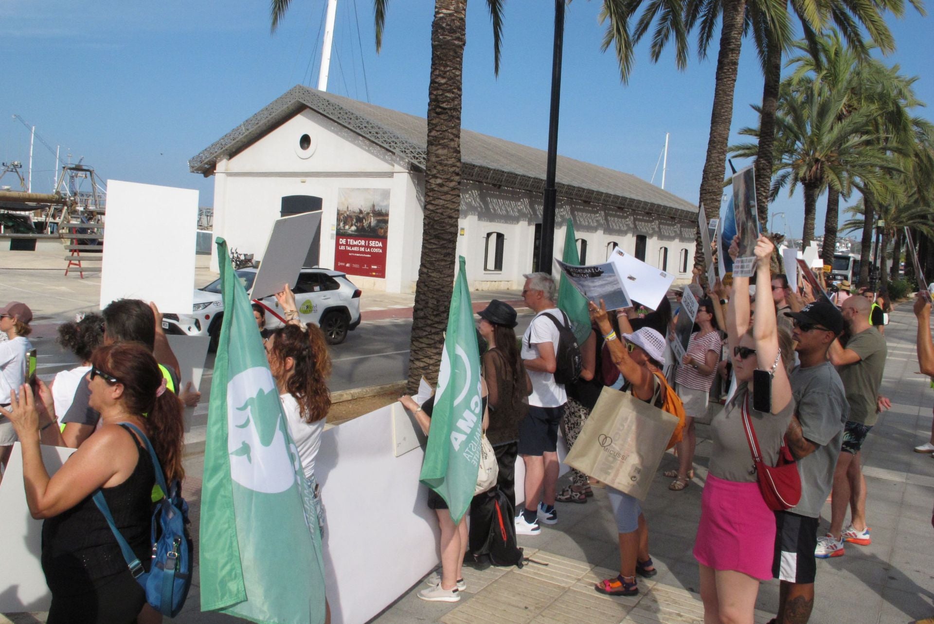 Protestas en Dénia contra els 'Bous a la mar'