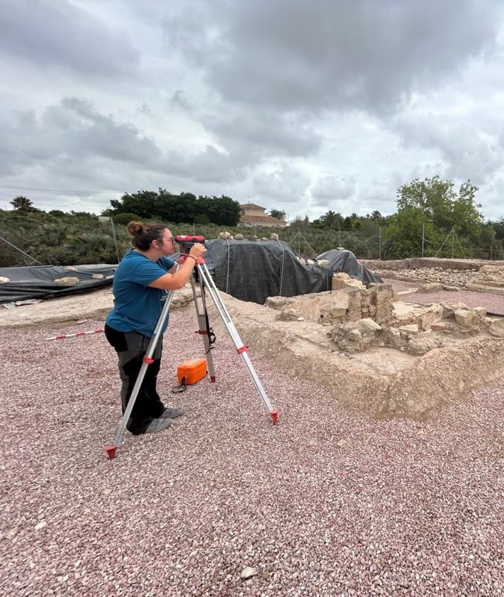 Imagen secundaria 2 - Excavation campaigns in La Alcudia.
