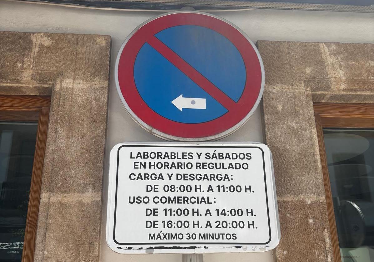 Loading and unloading sign.