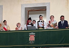 El Pregón fue leído desde el balcón del Ayuntamiento de San Vicente del Raspeig.