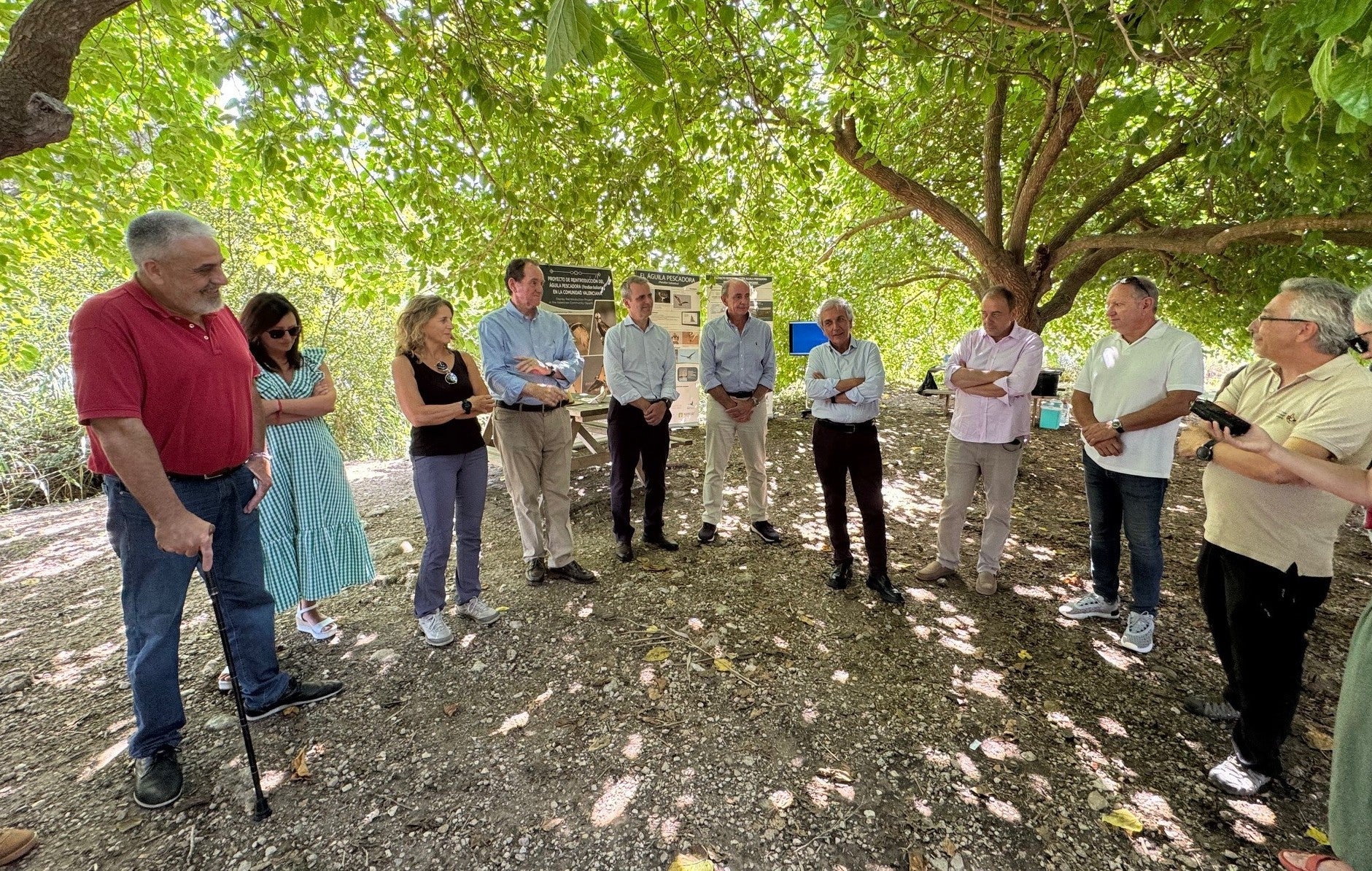 Representatives at the osprey reintroduction event in the Valencian Community.