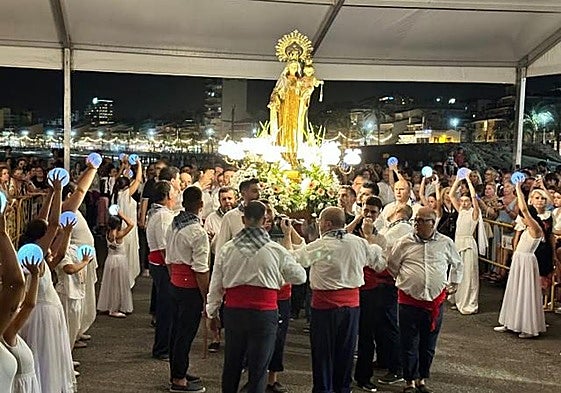 La Virgen del Carmen, en el puerto pesquero de El Campello.