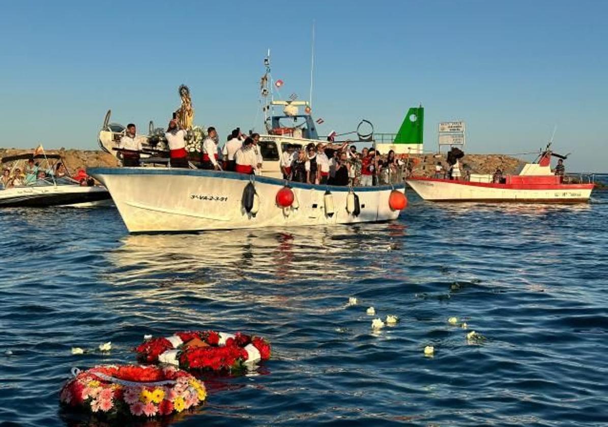 El Campello navega para arropar a la Virgen del Carmen
