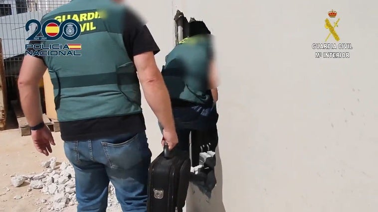 Images of the operation that dismantled the gang of burglars.