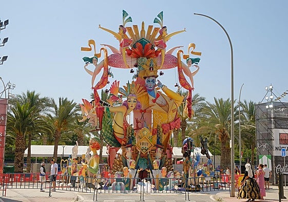 Primer premio de las Hogueras 2025, 'Vanity' de Baver-Els Antigons.