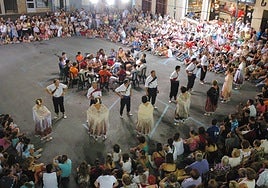 Danses de Sant Jaume en Callosa d'en Sarrià.