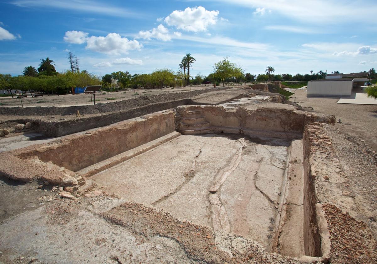 Eastern baths of La Alcudia.