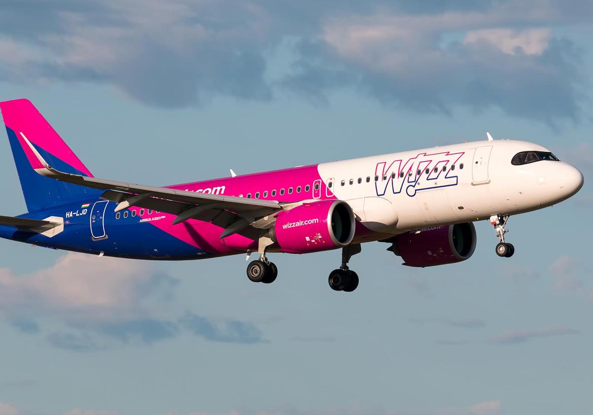 Avión de Wizz Air, compañía en la que volaba la niña.