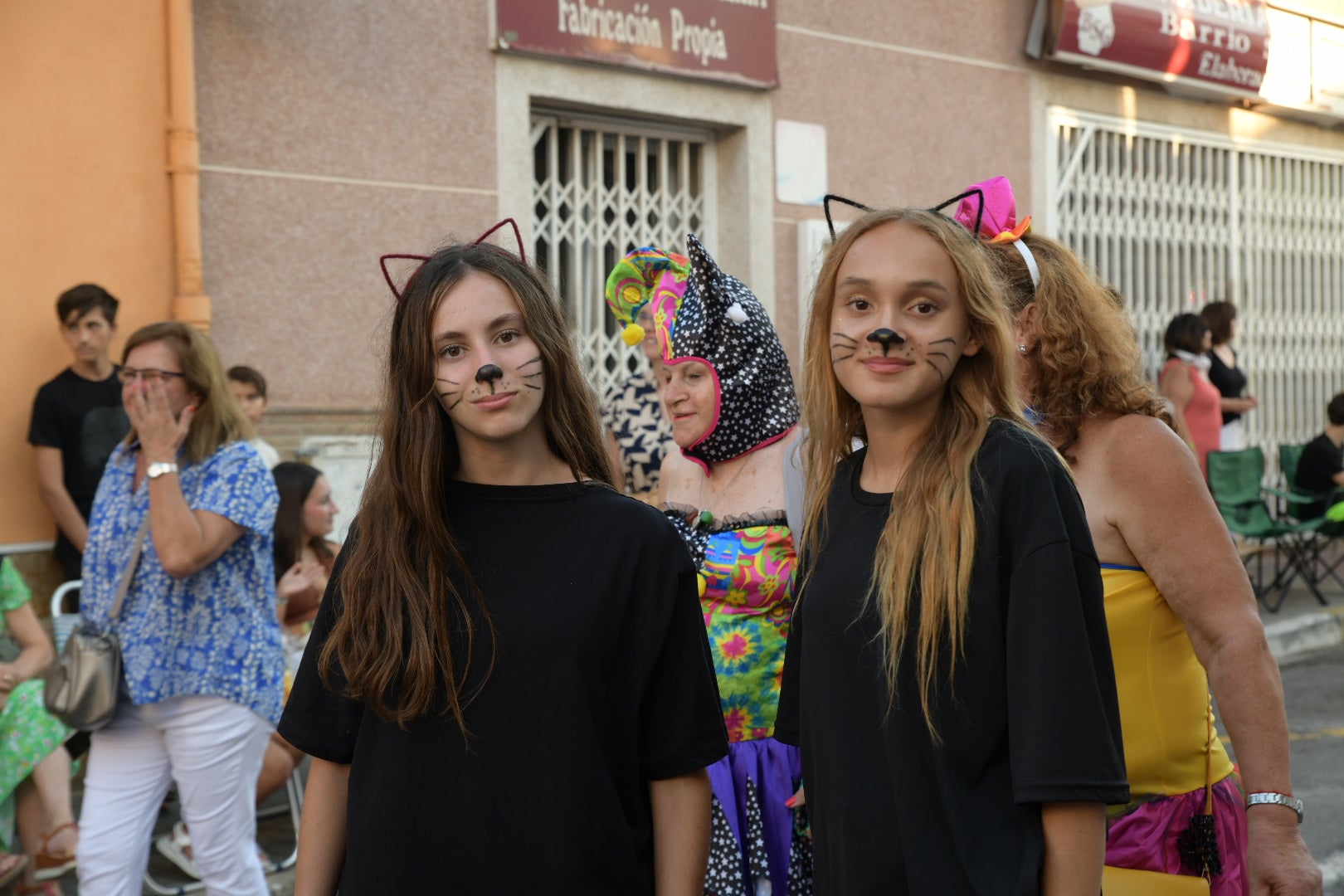 La fiesta sigue en San Gabriel: desfiles centenarios por el barrio